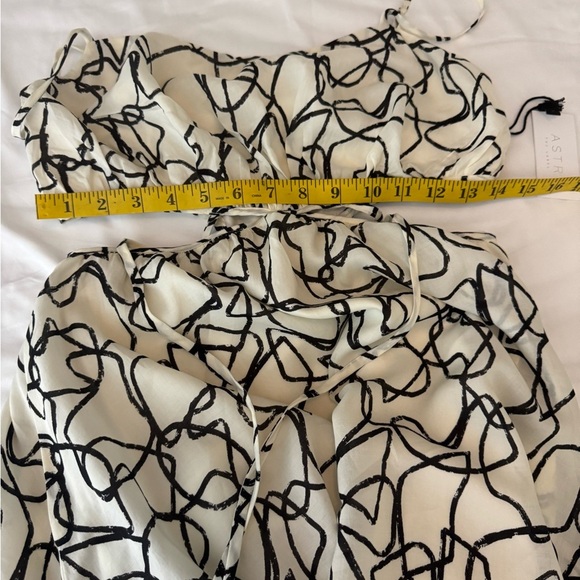 Astr Black and White Spaghetti Strap Maxi Sundress Size Small. A44 - Picture 14 of 17